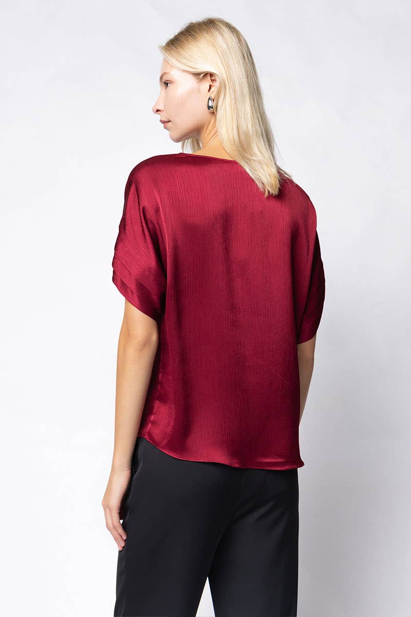 V-Neck Blouse With Bands Sleeve in Crinkle Satin