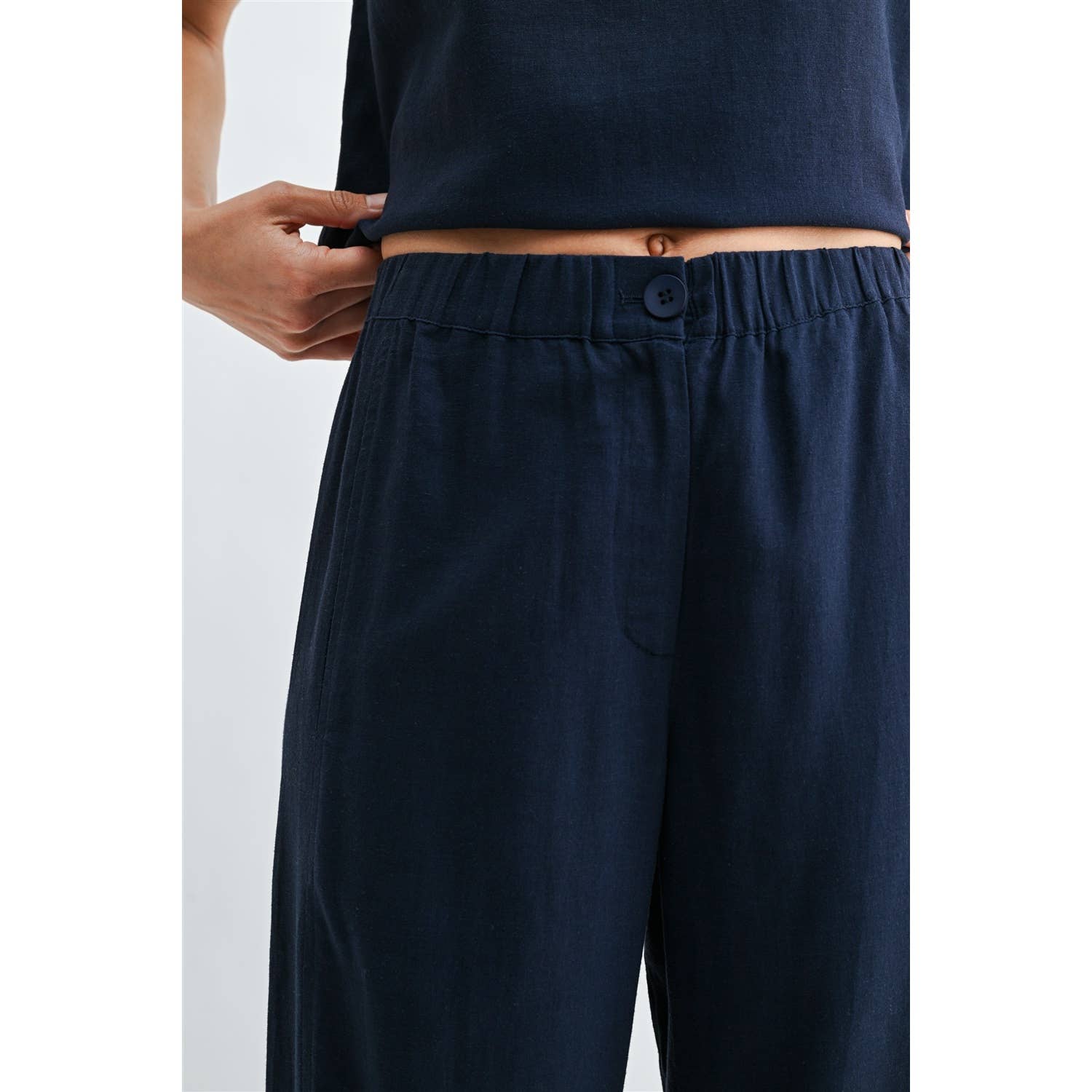 LINEN BLEND ELASTIC WAIST BUTTON FRONT PANTS