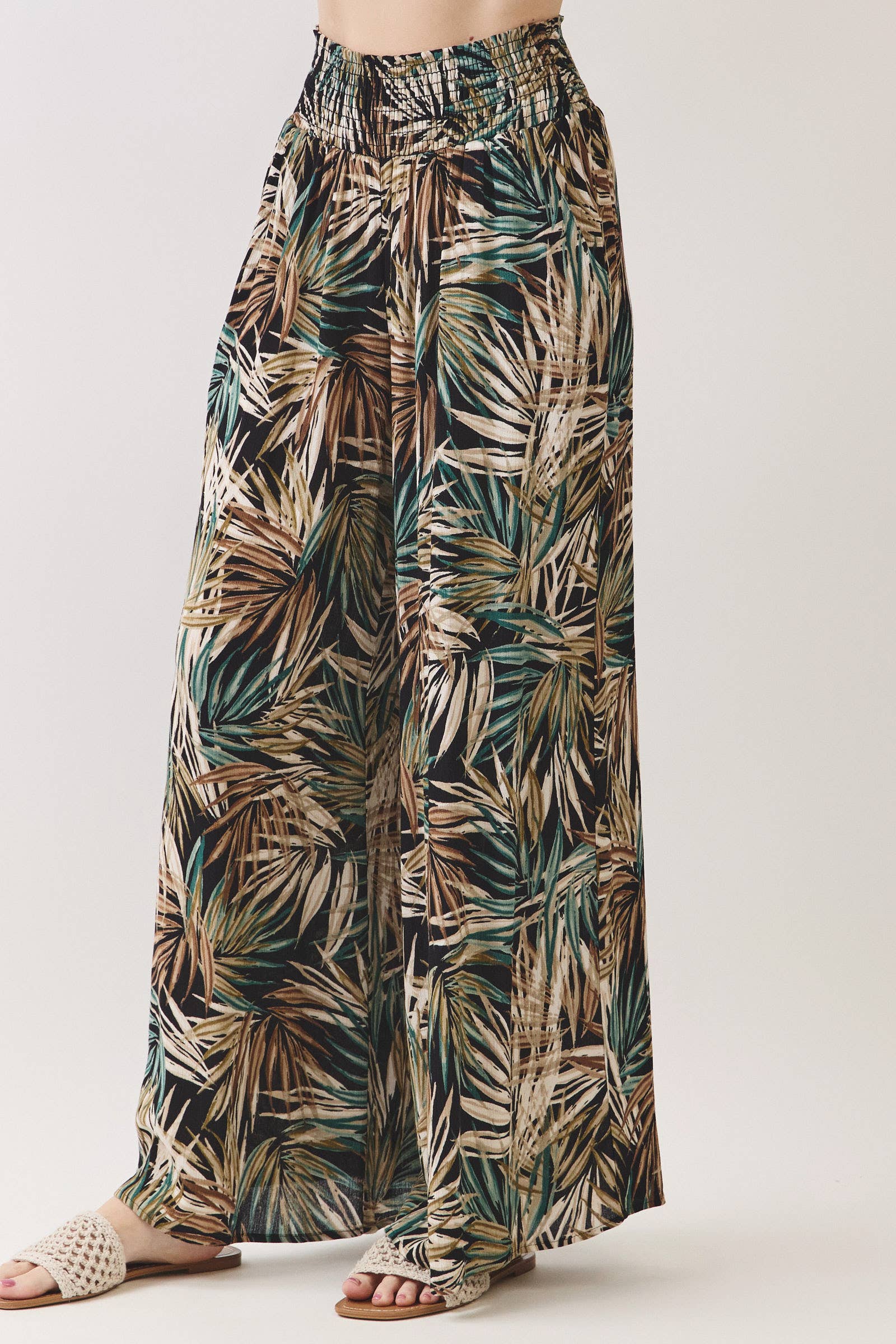 TROPICAL LEAF PRINT WIDE LEG PANTS