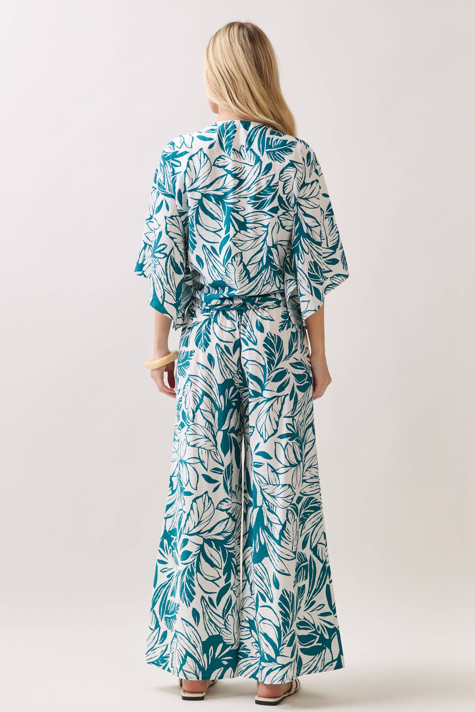 Tropical Print 3/4 Sleeve Tie Front Top