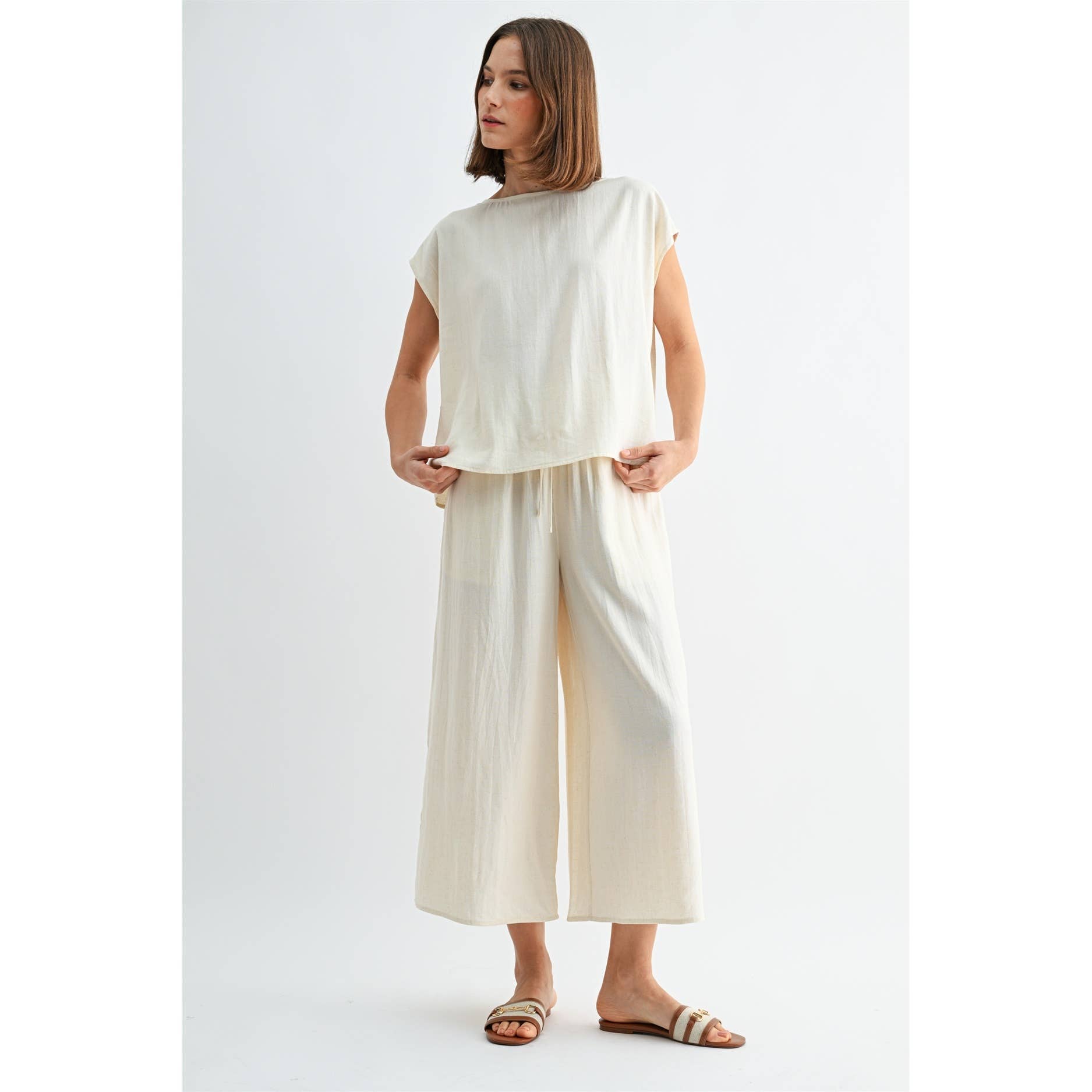 LINEN BLEND WOVEN TOP
