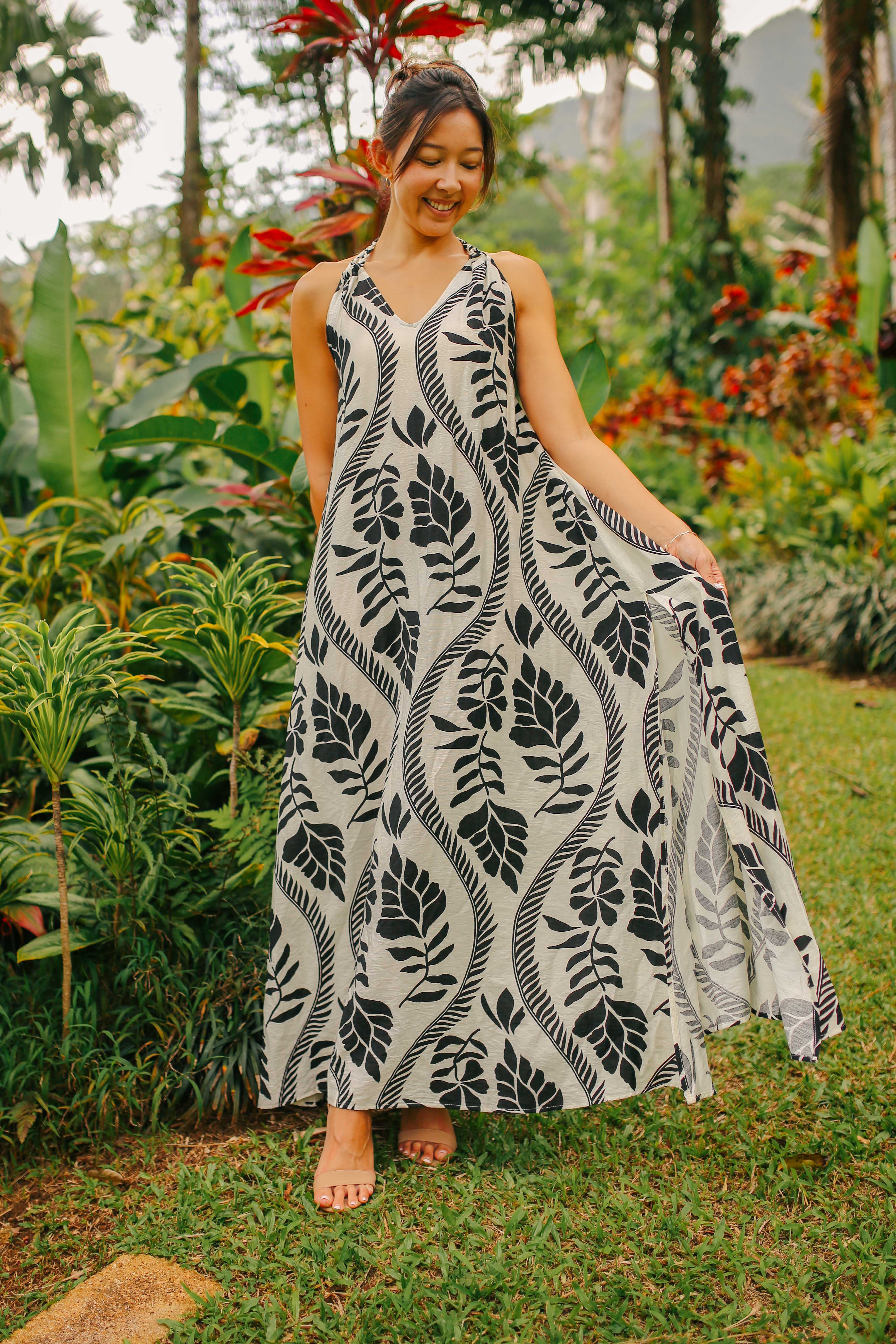 B&W Goddess Maxi Dress