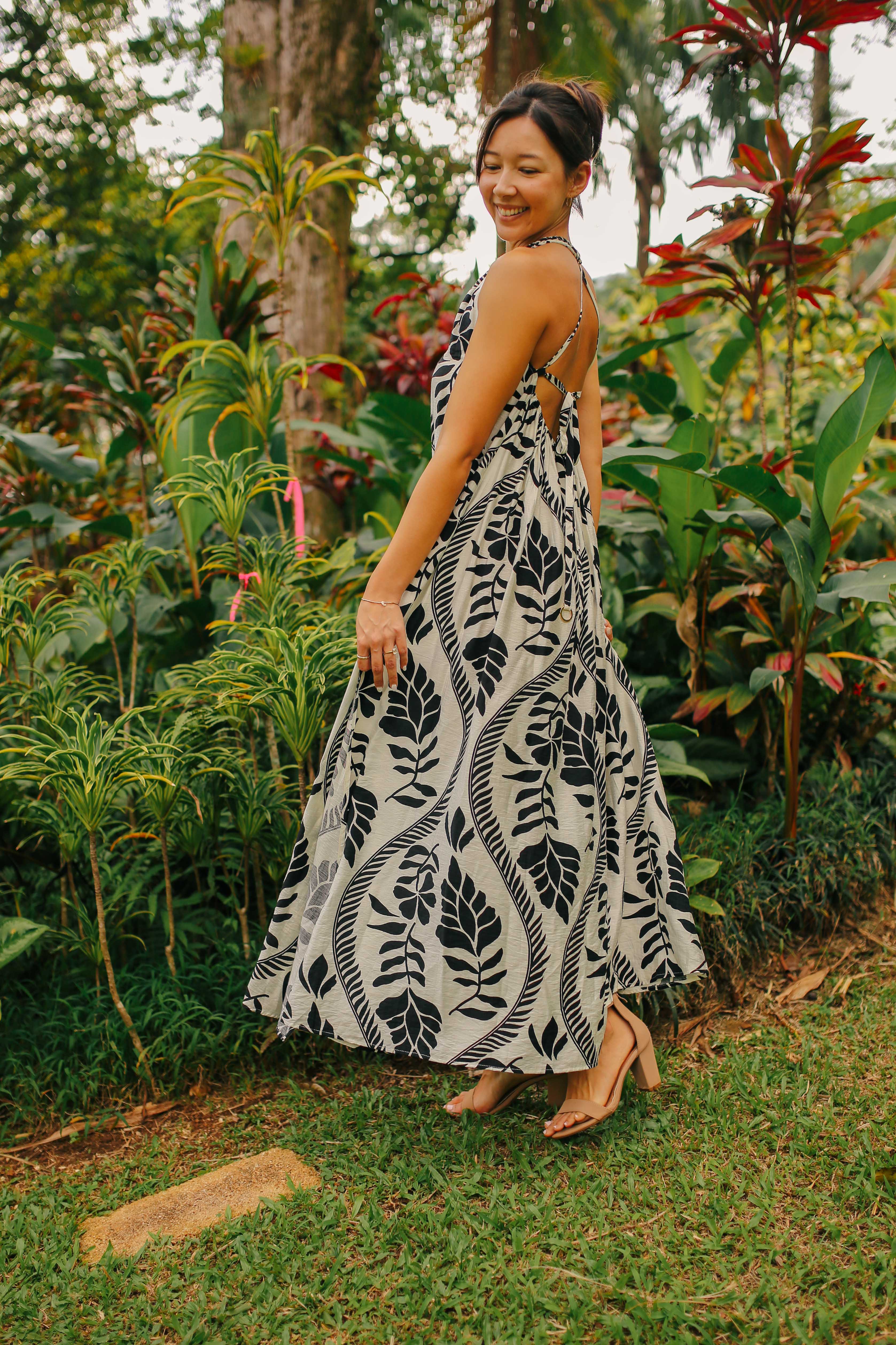 B&W Goddess Maxi Dress