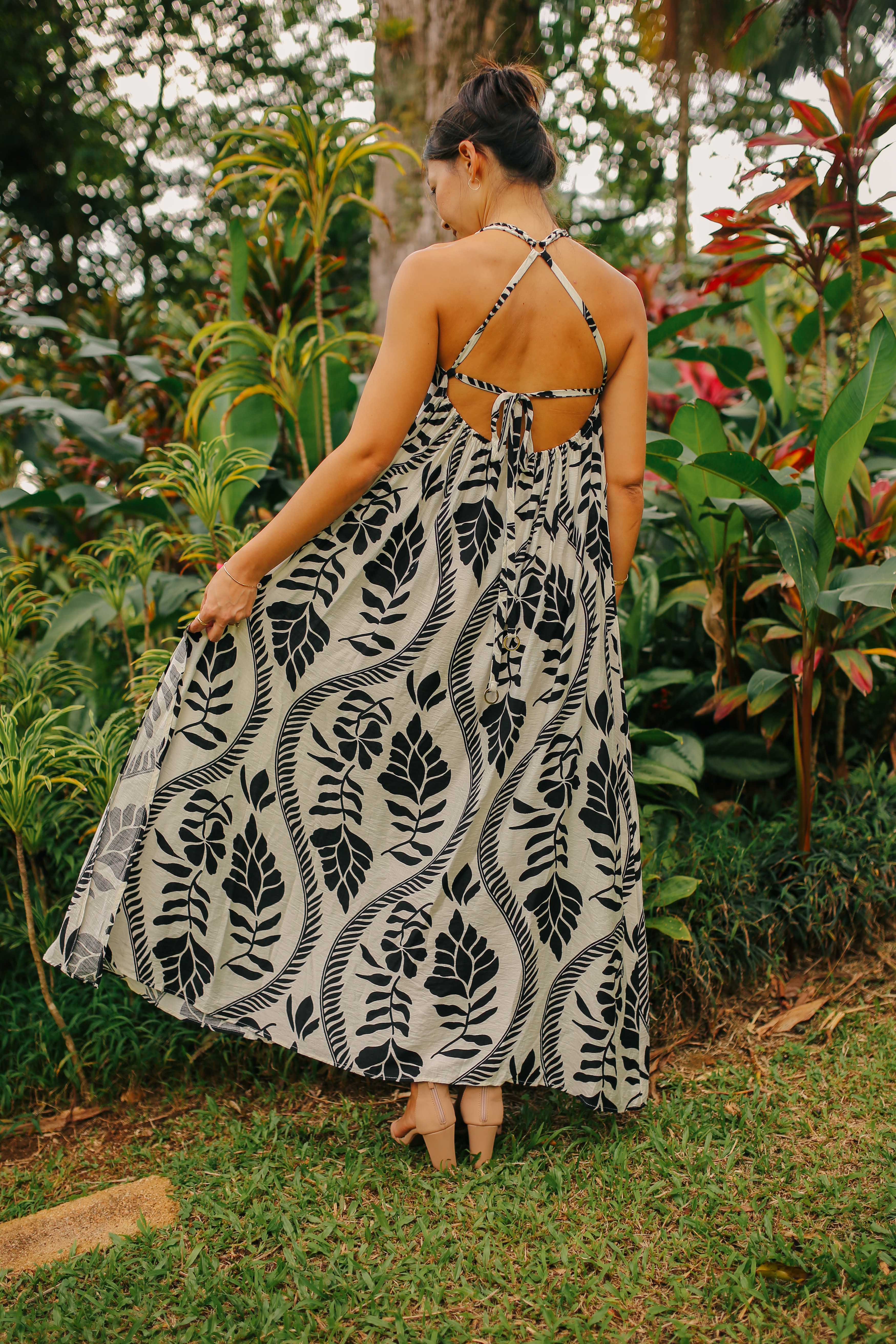 B&W Goddess Maxi Dress