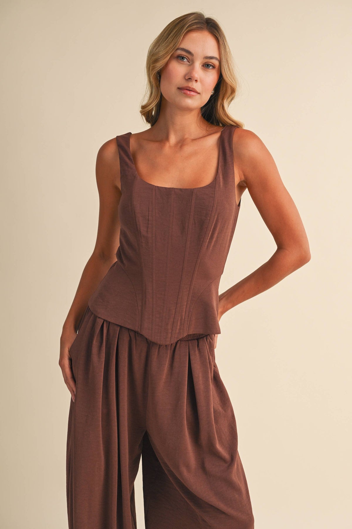 SATIN-LIKE STRUCTURE CORSET TOP AND BALLOON PANTS (sold separately)