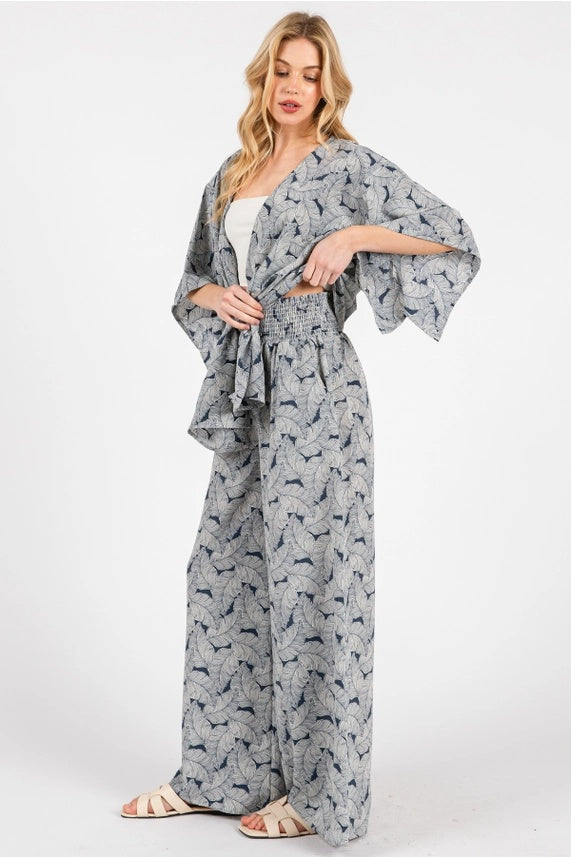 Palm Leaf Print Tie Front Top