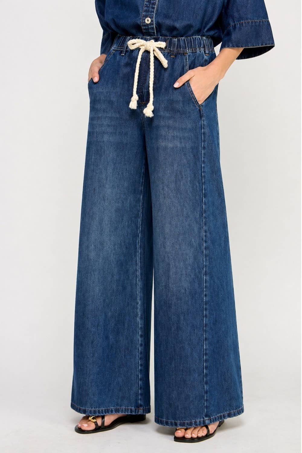 DRAWSTRING WIDE DENIM PANTS
