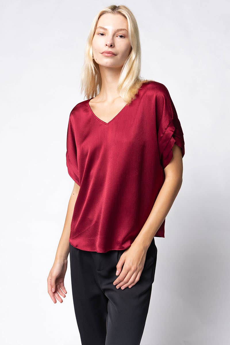 V-Neck Blouse With Bands Sleeve in Crinkle Satin