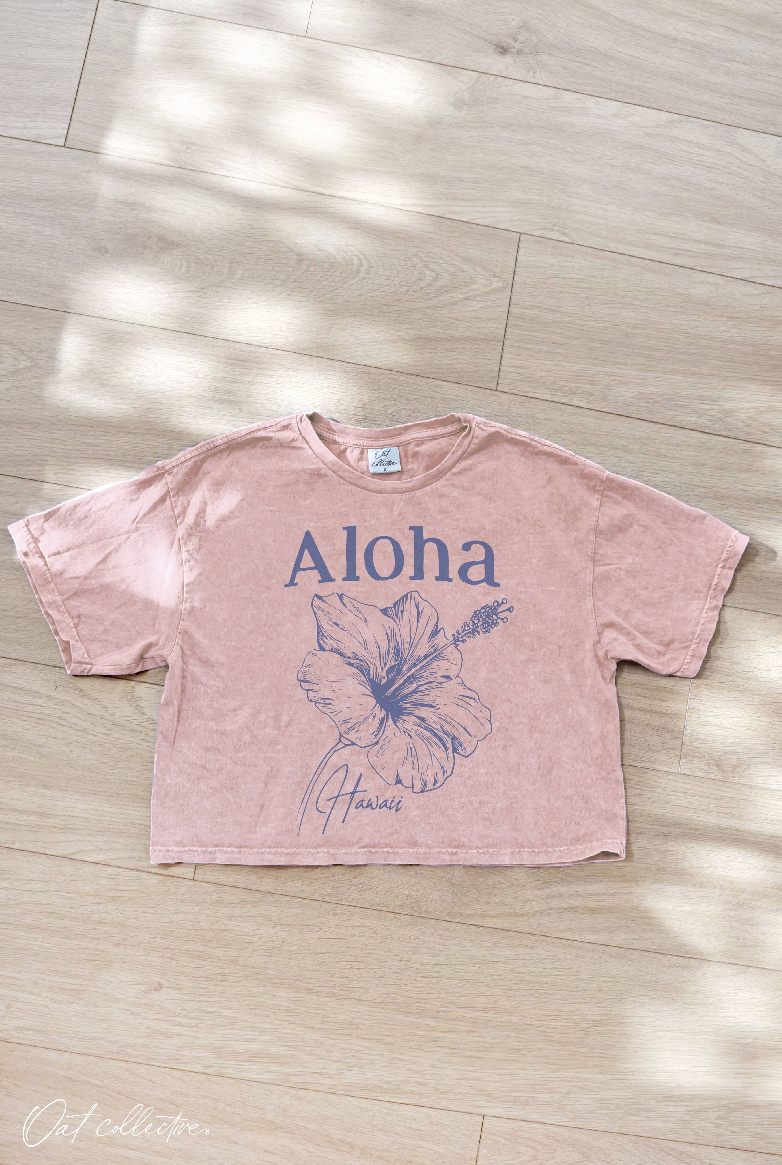 ALOHA HAWAII HIBISCUS Cropped Mineral Washed Graphic Tee