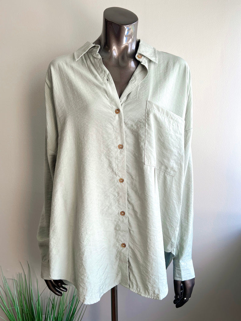 Button Up Collared Shirt (2 colors)