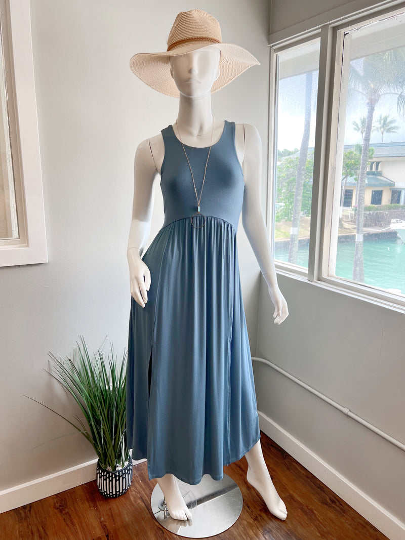 Sleeveless Midi Dress (2 colors)