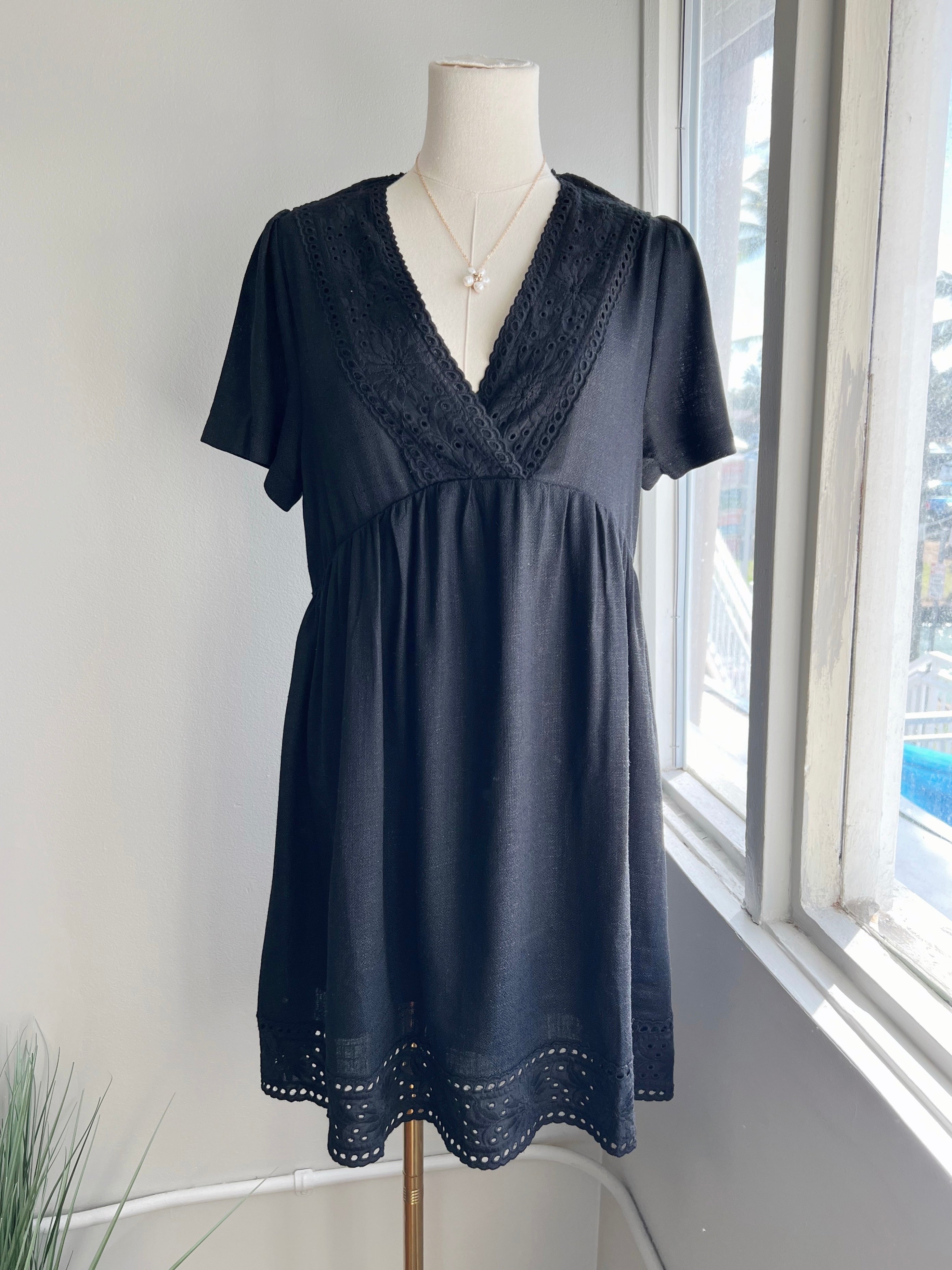 Eyelet Sundress (2 colors) (FINAL SALE)