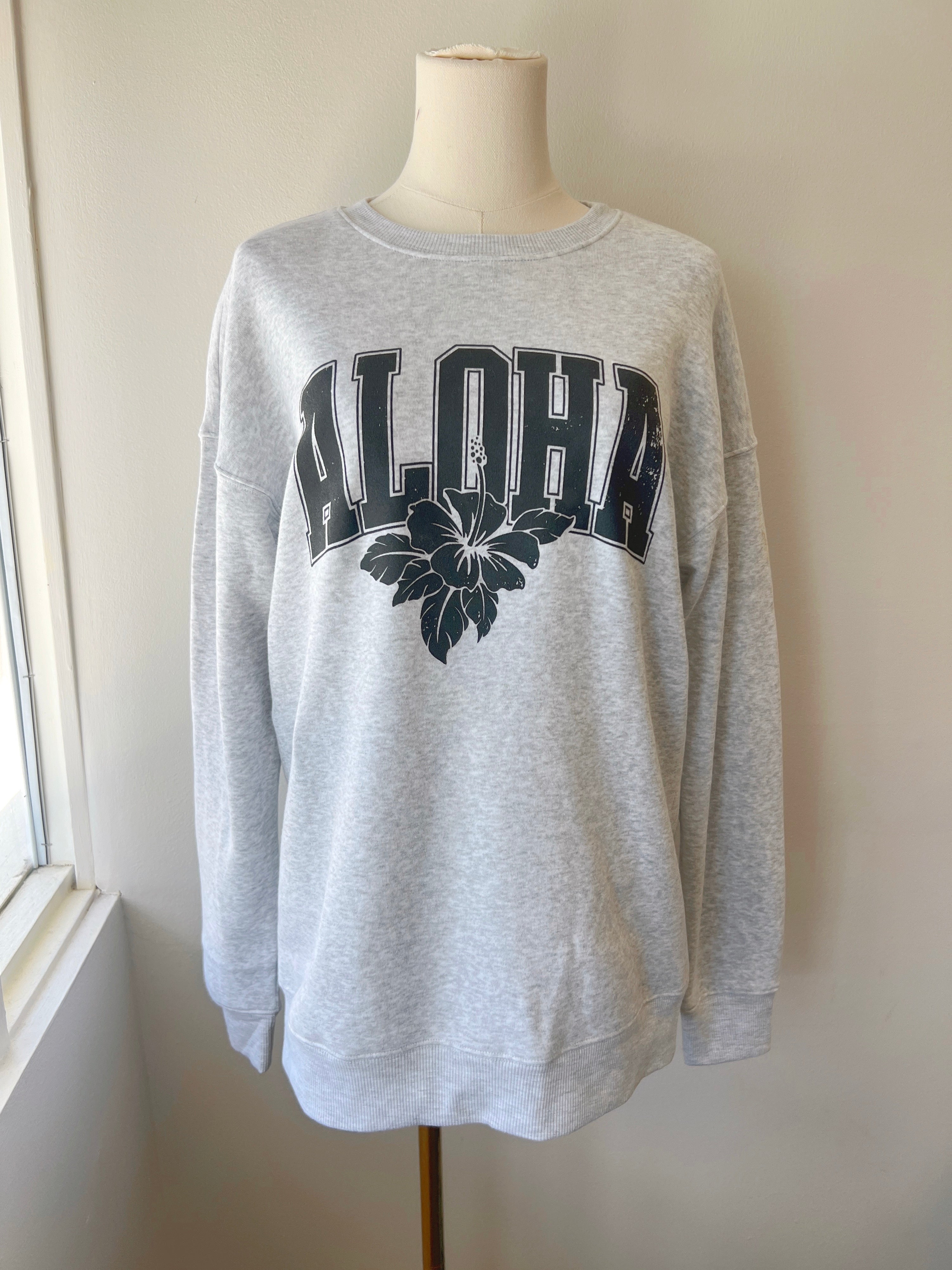 Aloha Sweatshirt (2 colors)