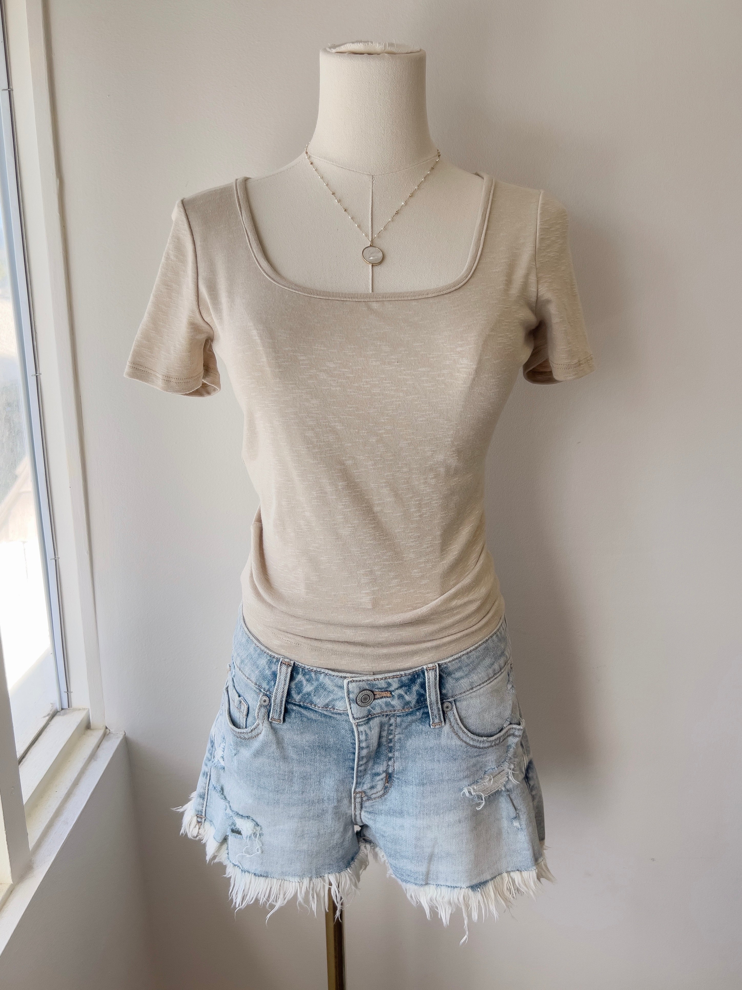 Square Neck S/S Top