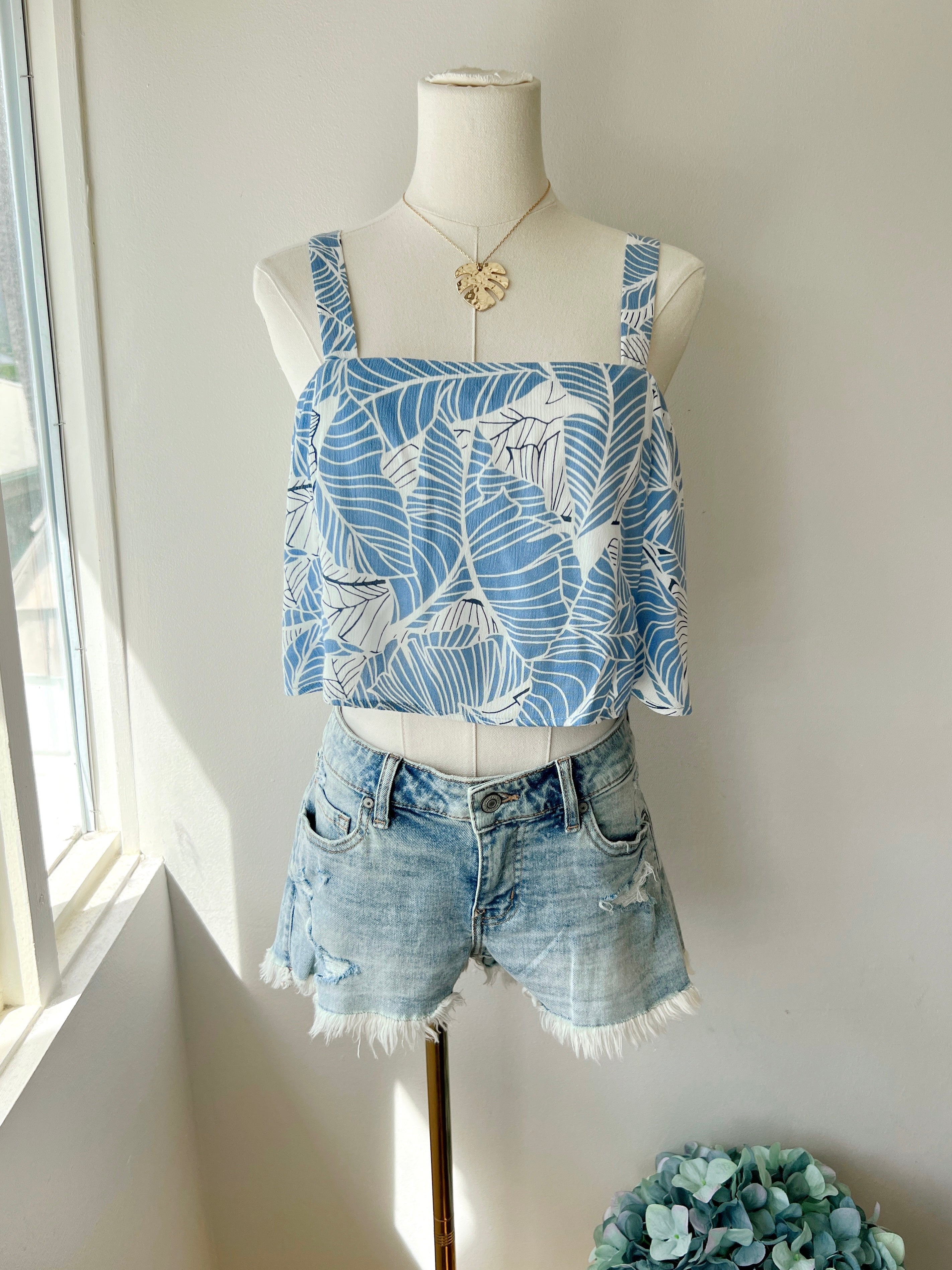 Flowy Cropped Tank