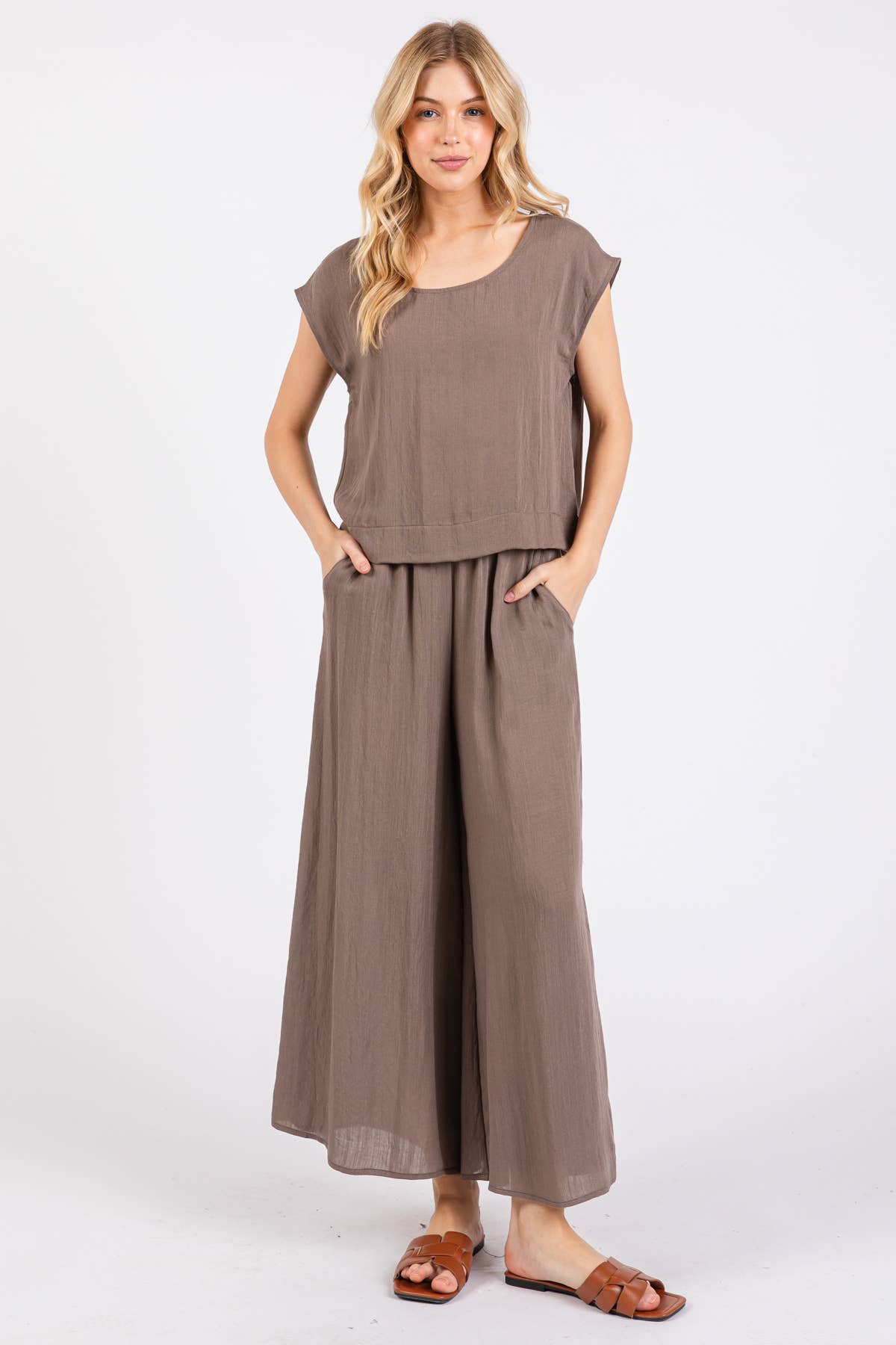 Cropped Wide Leg Pants